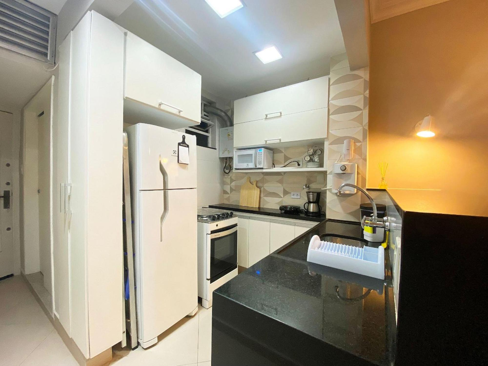 M27 - Apto A 3 Minutos Da De Copacabana Apartment *